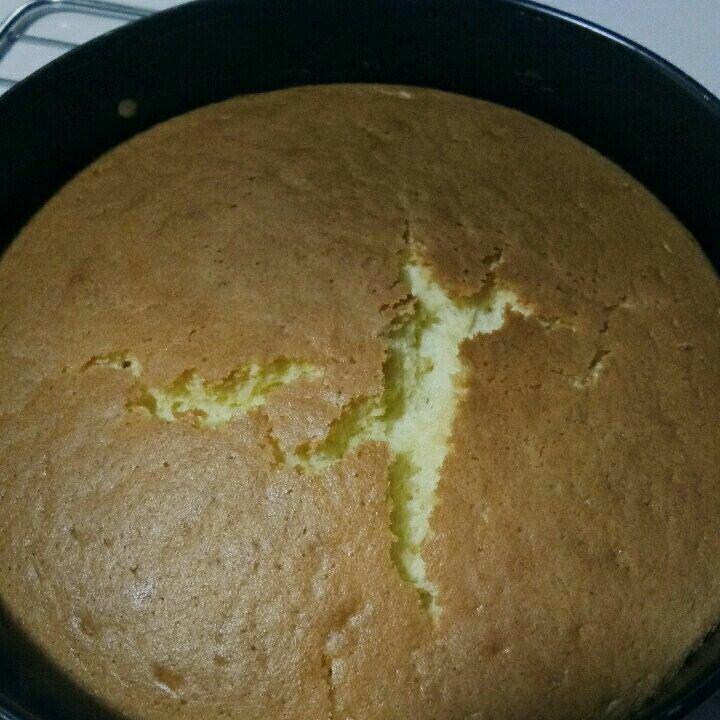 烤箱做蛋糕（戚风蛋糕的做法）