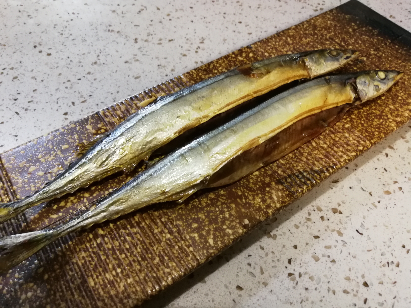 盐烤秋刀鱼的做法