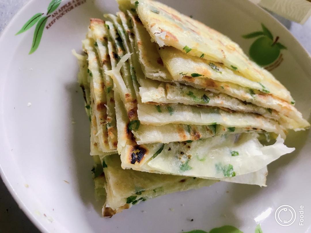 快手葱油饼（饺子皮版）