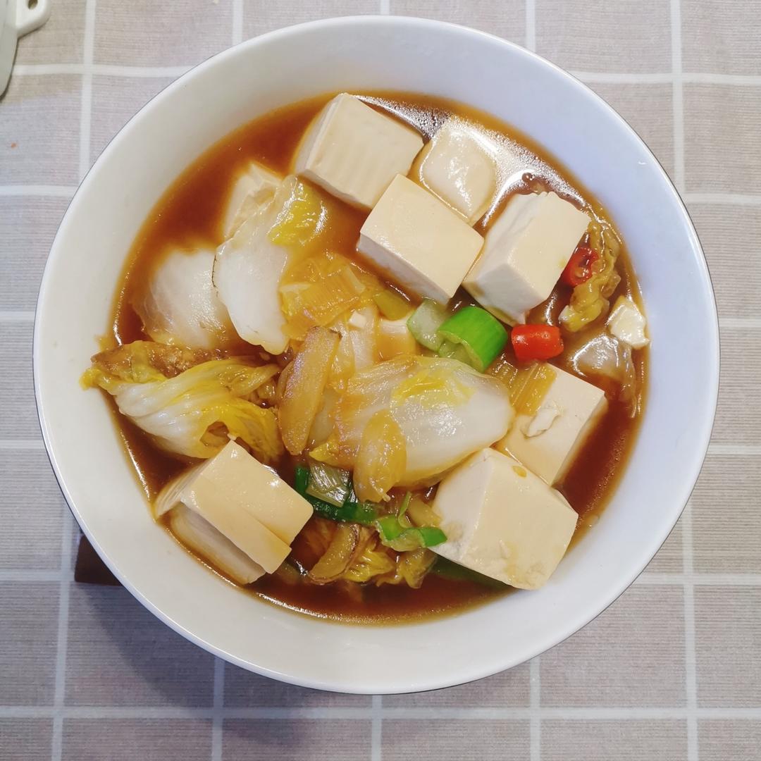 冬季家常菜：白菜炖豆腐
