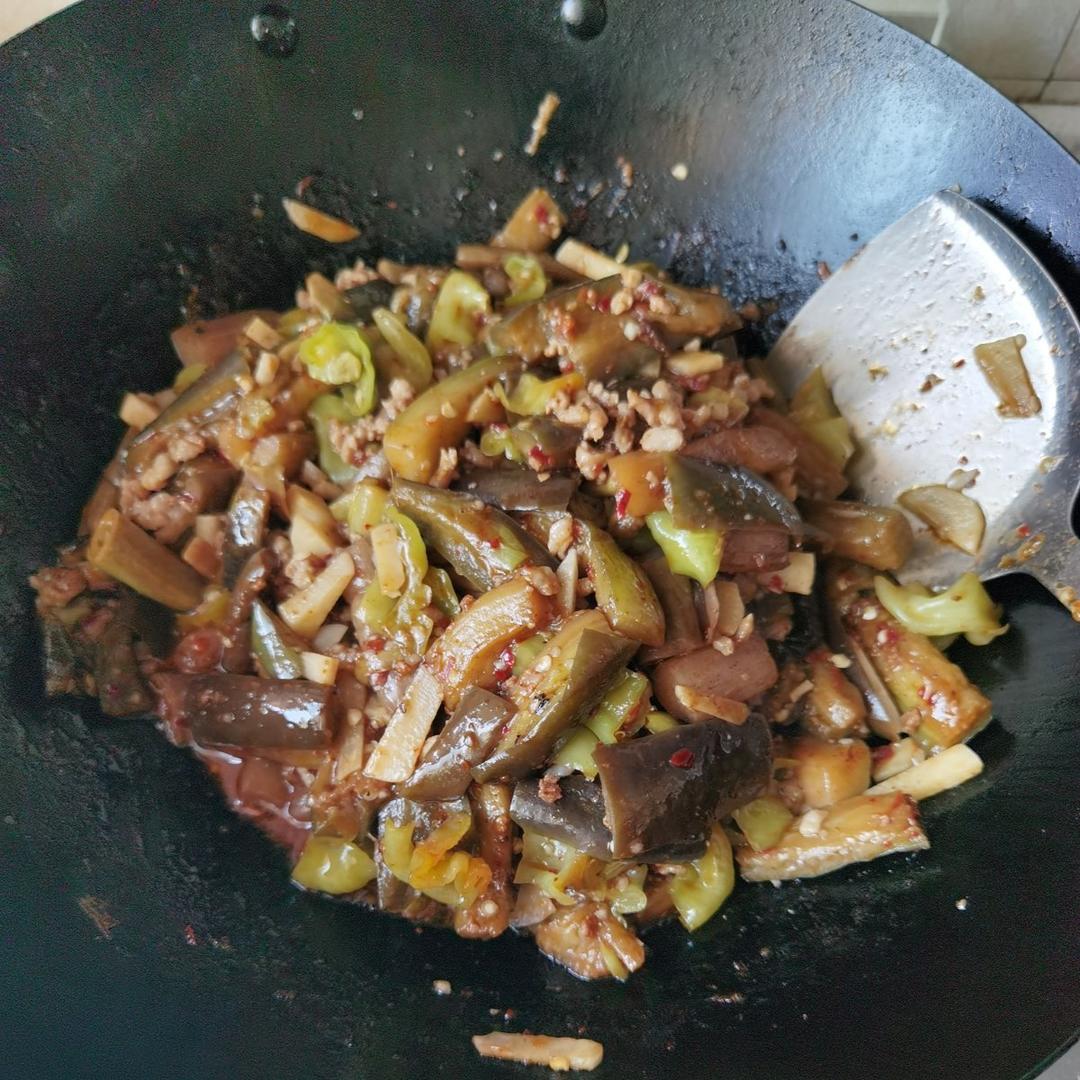 昆明味道：芋头花蒸茄子