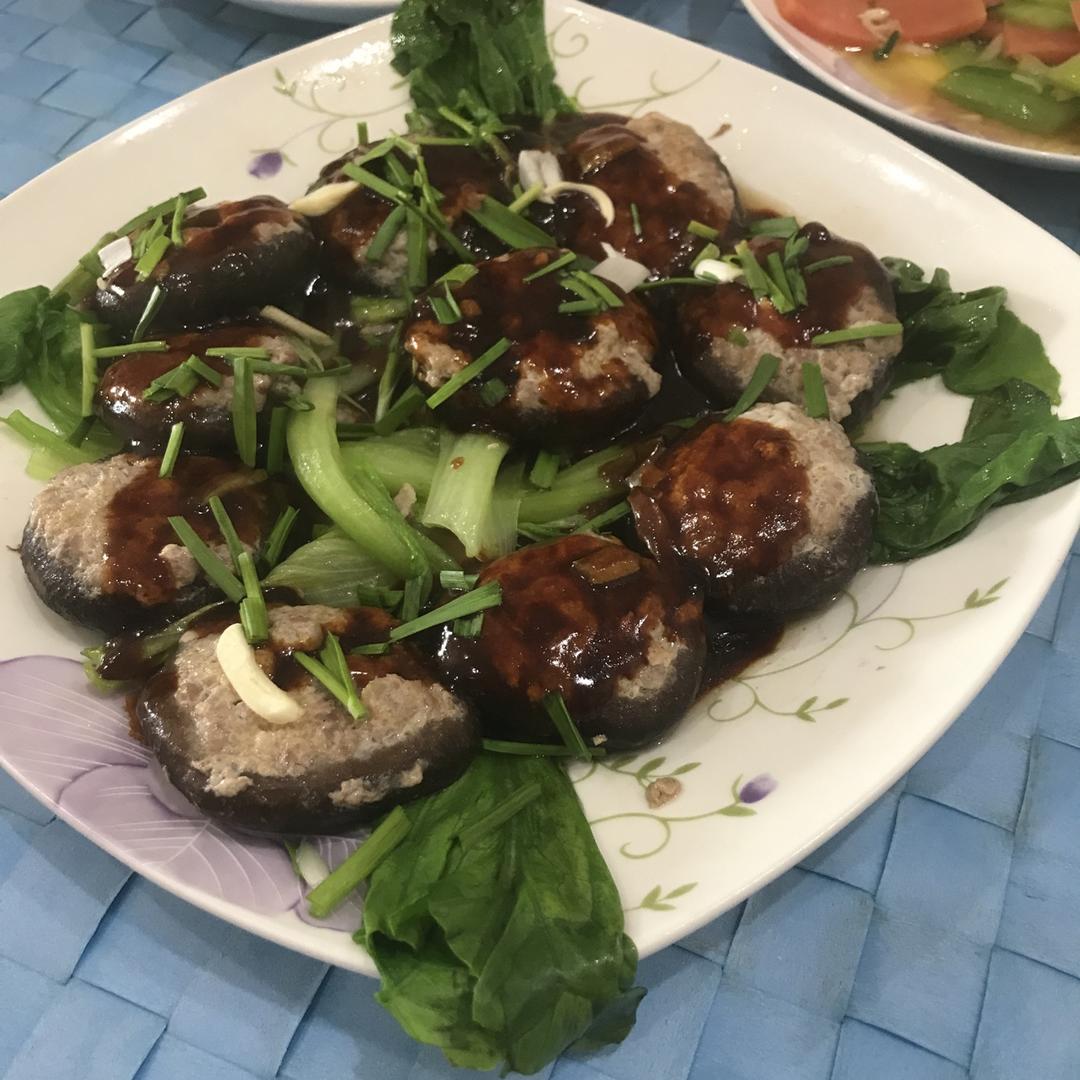 美味的肉酿香菇～～孩子爱吃的下饭菜