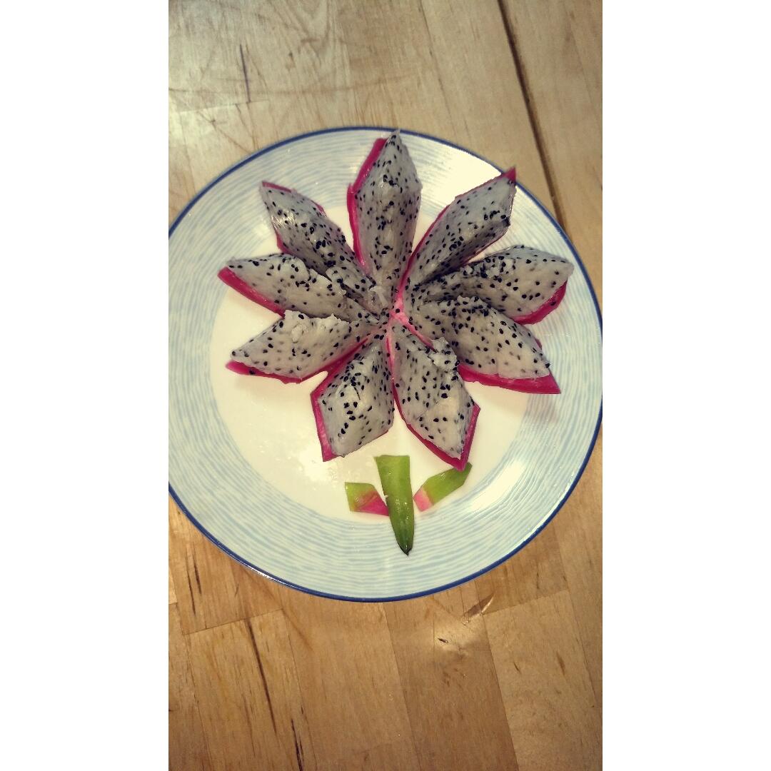 火龙果花
