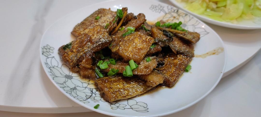 带鱼这样做，保证你胃口大开——糖醋带鱼