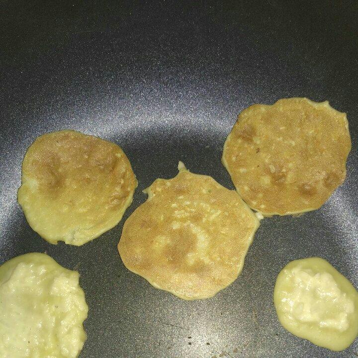 苹果松饼（一岁以上宝宝食用）