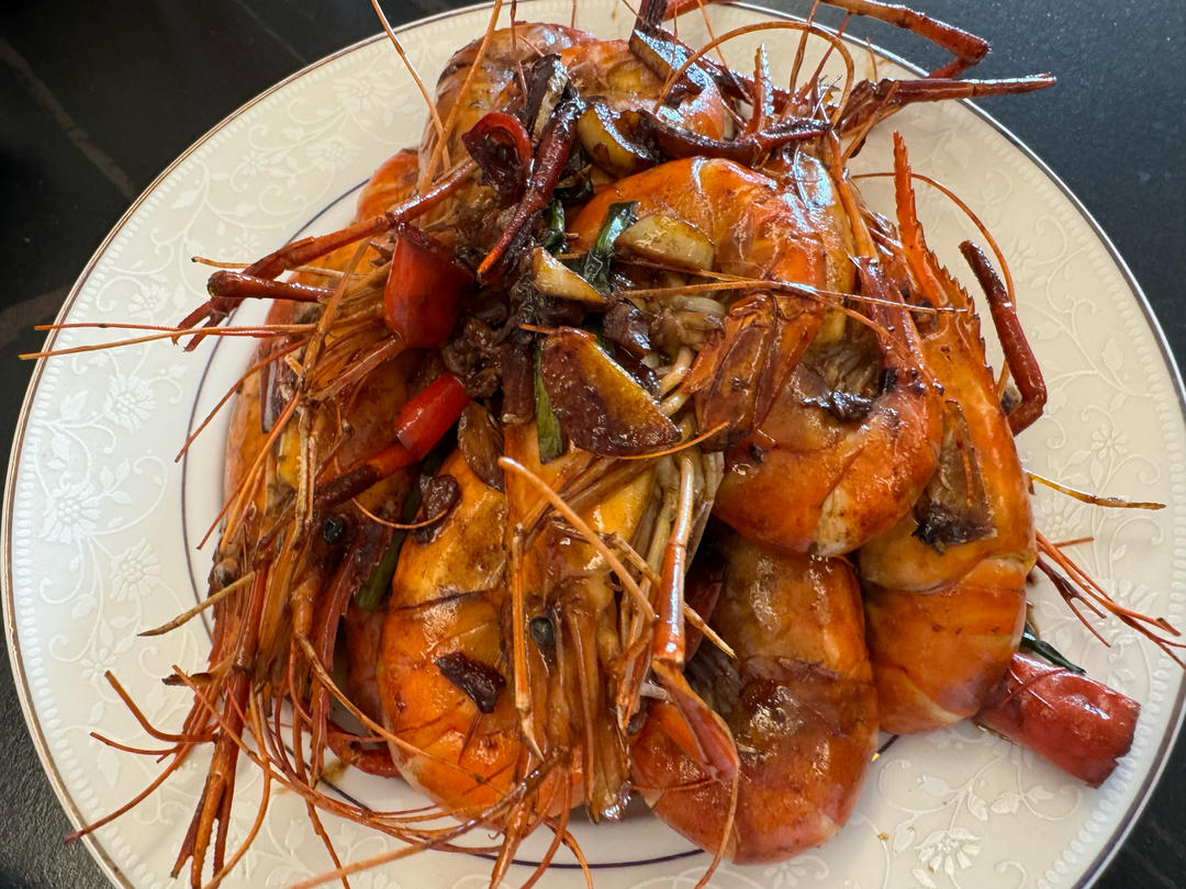 火爆杭州的老头儿油爆虾