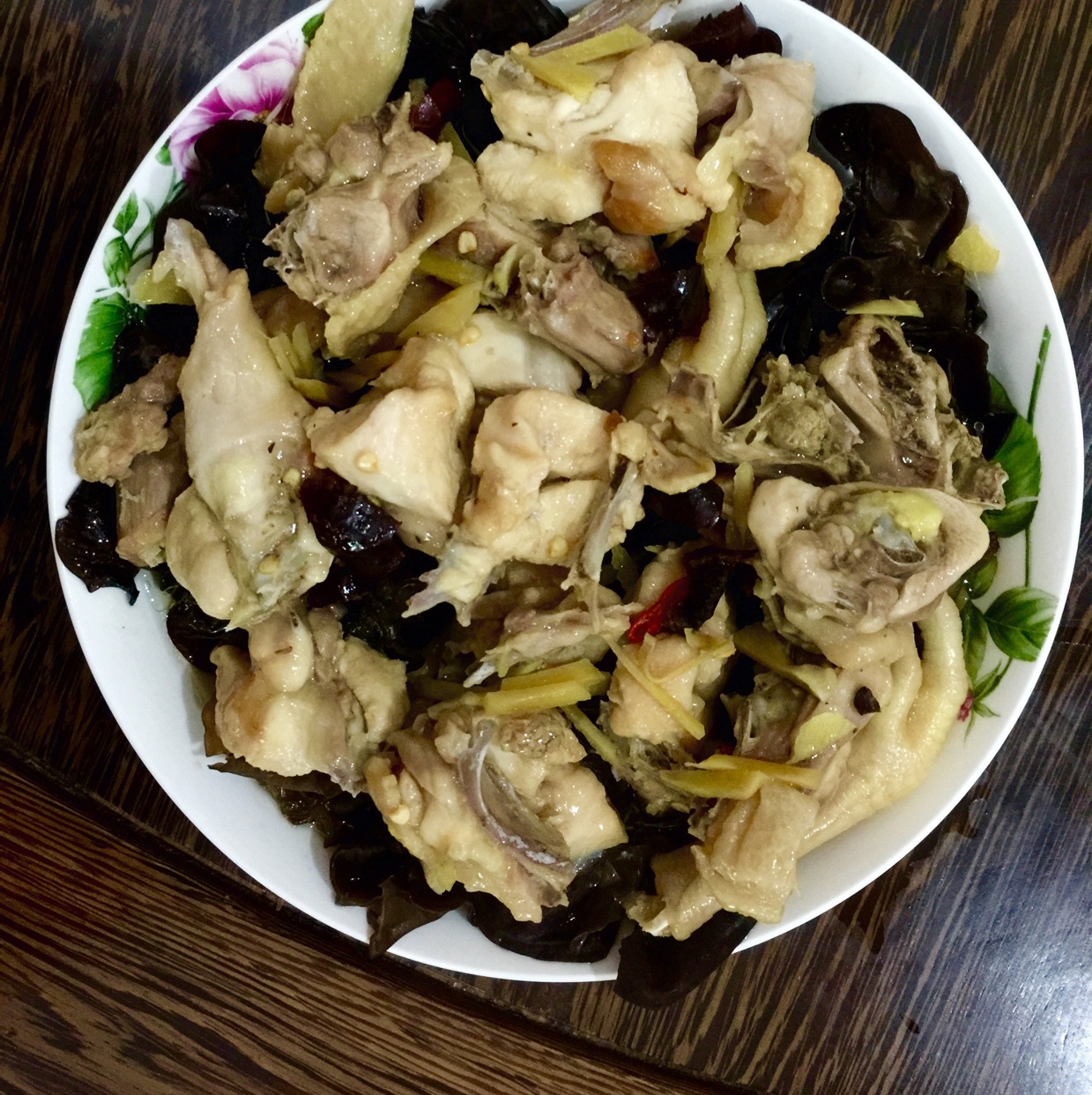 木耳蒸鸡翅