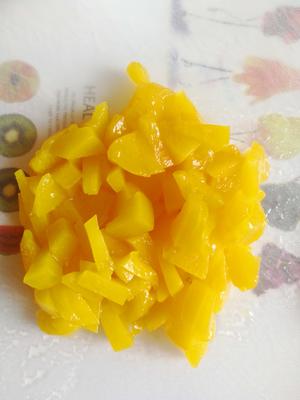 黄桃蛋挞-外酥内嫩再加上黄桃脆脆的感觉的做法 步骤10