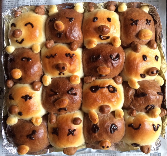 挤挤面包之双色小熊