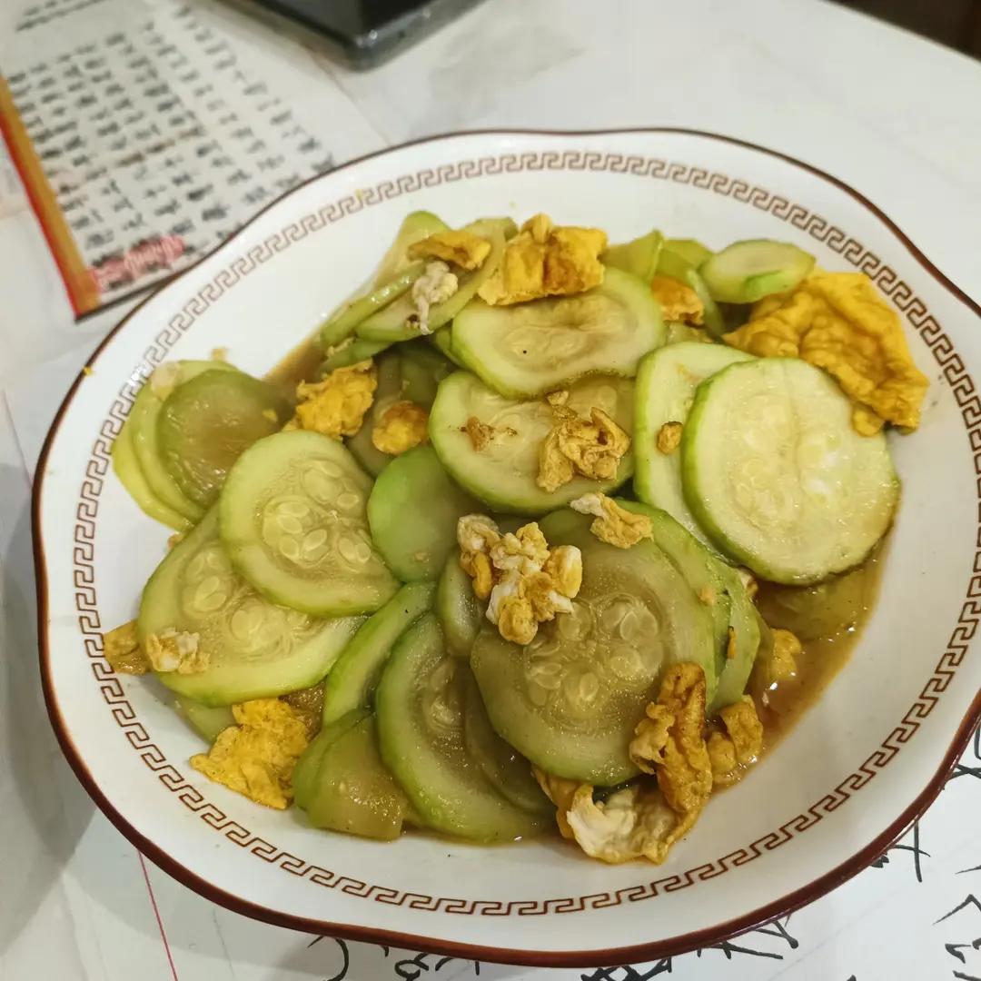 清香的西葫芦炒鸡蛋