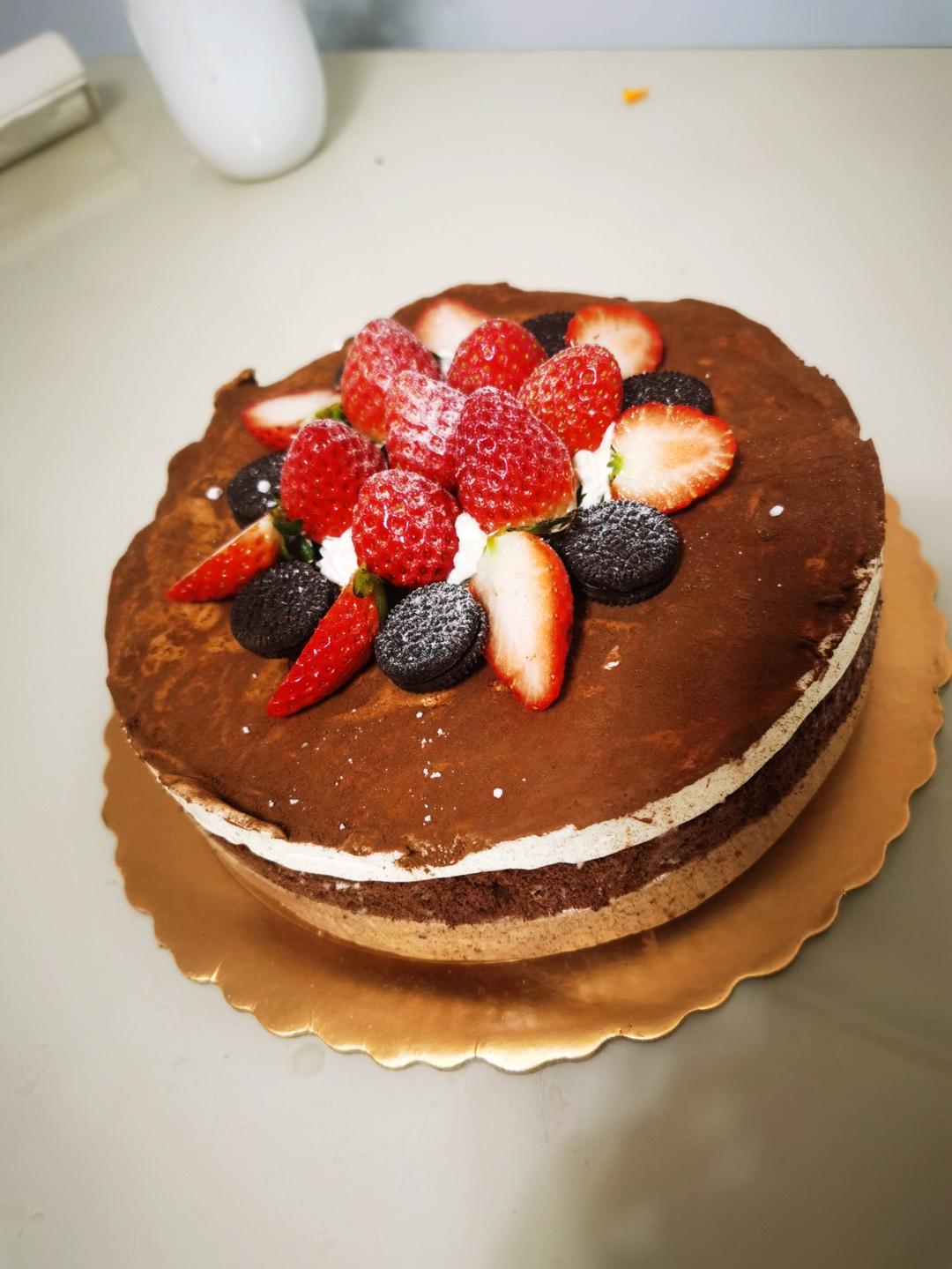 柠檬轻乳酪蛋糕 奥利奥底&草莓装饰