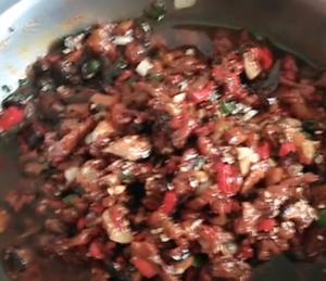 香菇肉粒辣椒酱的做法 步骤10