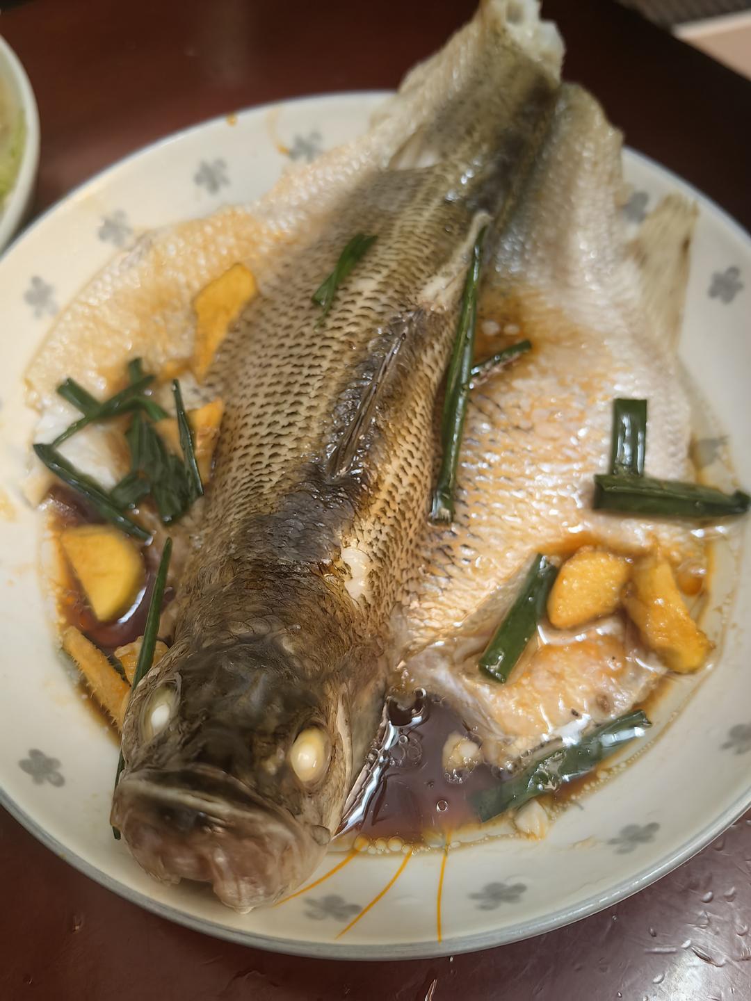 总厨教你做清蒸鲈鱼