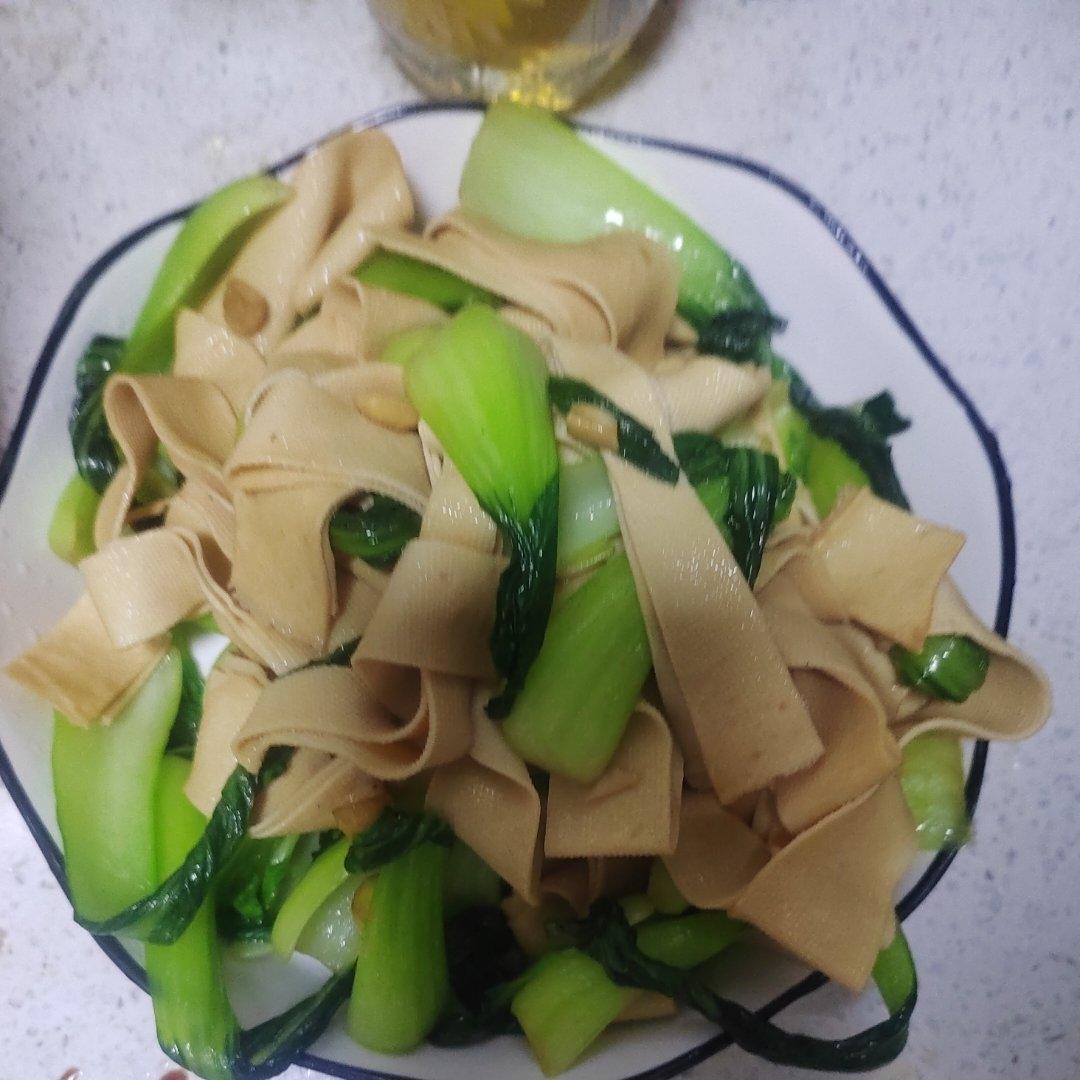 青菜炒千张