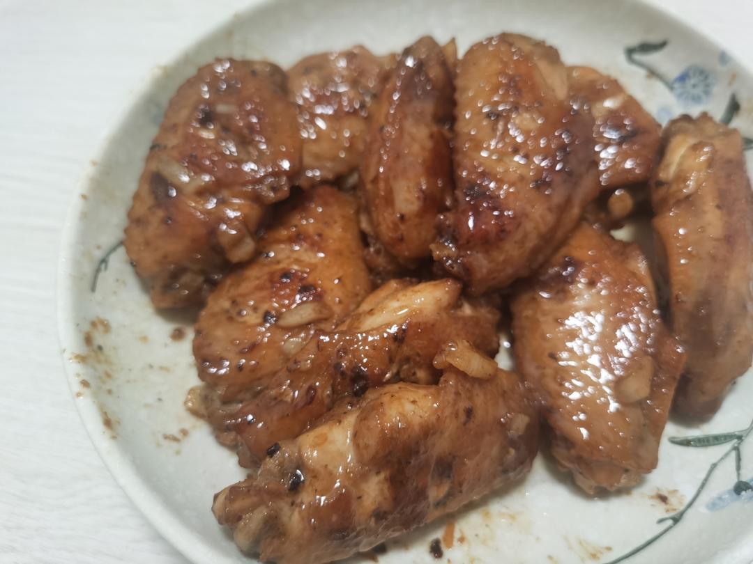 蒜香鸡翅，这才是鸡翅最好吃的做法