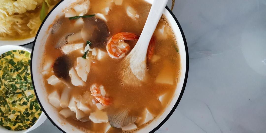鲜虾豆腐汤
