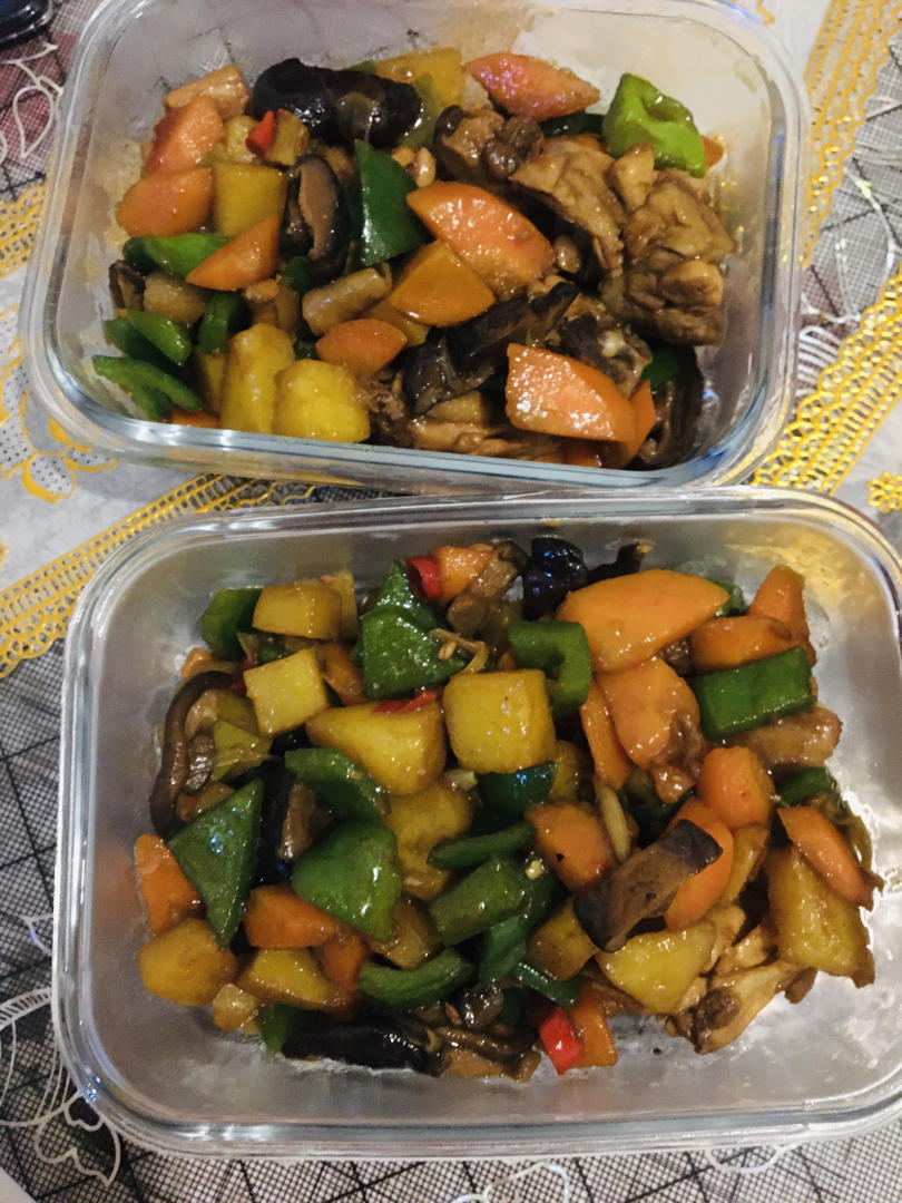红烧土豆炖鸡块（鸡腿）