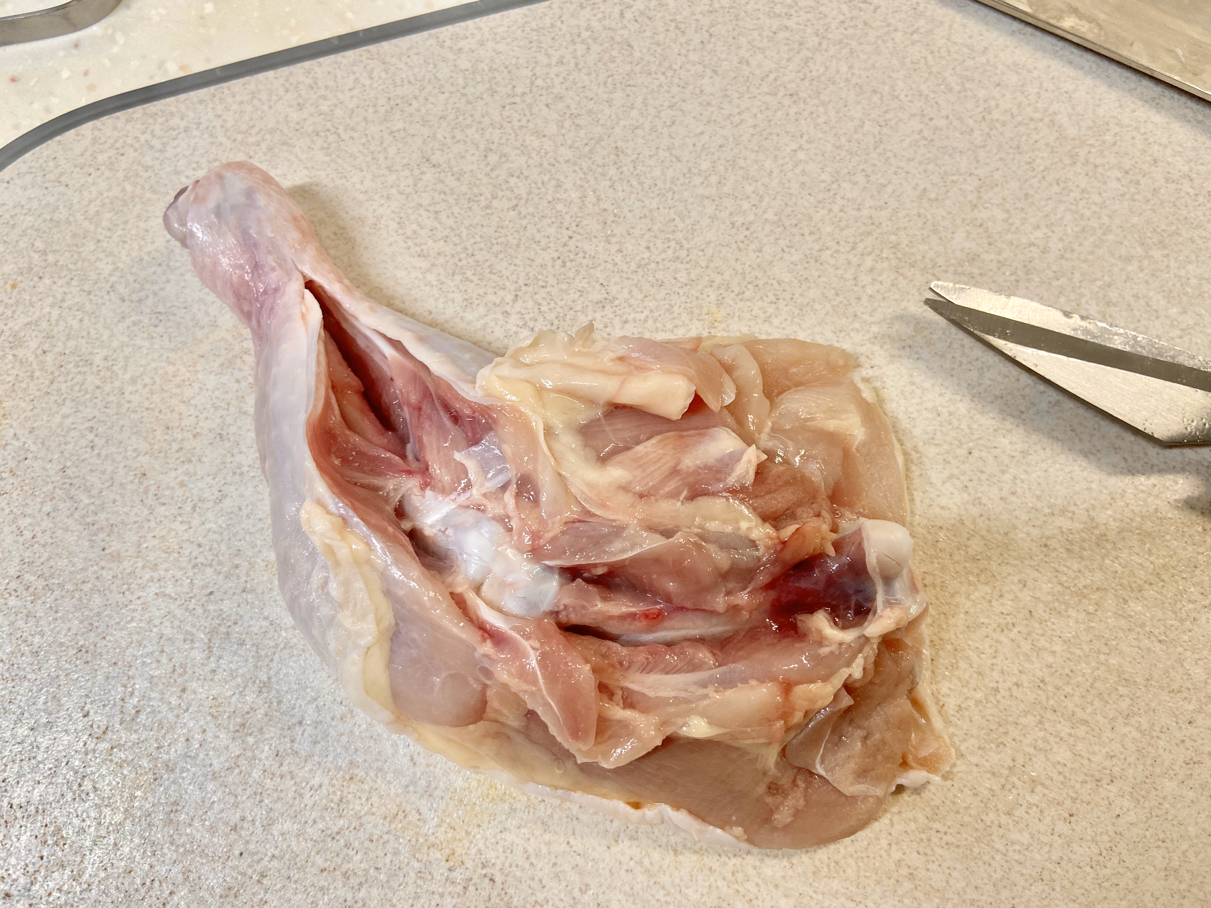 超简单的低碳水高蛋白【菠菜芝士法式香煎鸡腿肉&鸡胸肉】的做法 步骤1