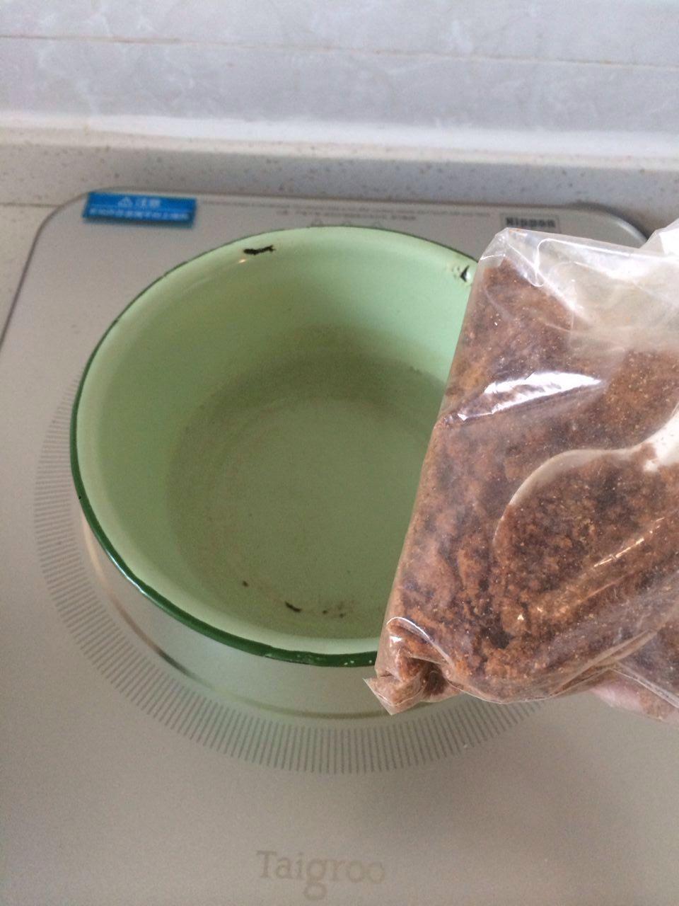 古茗同款珍珠奶茶，超简单的做法 步骤1