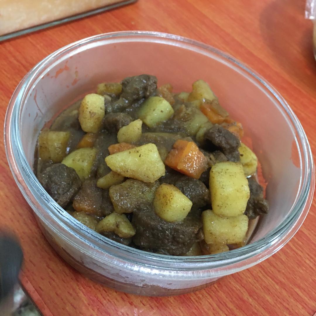 沙沙土豆胡萝卜炖牛肉