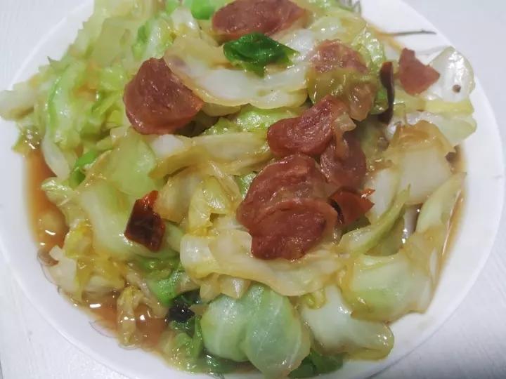 腊肠炒包心菜 生酮低碳水