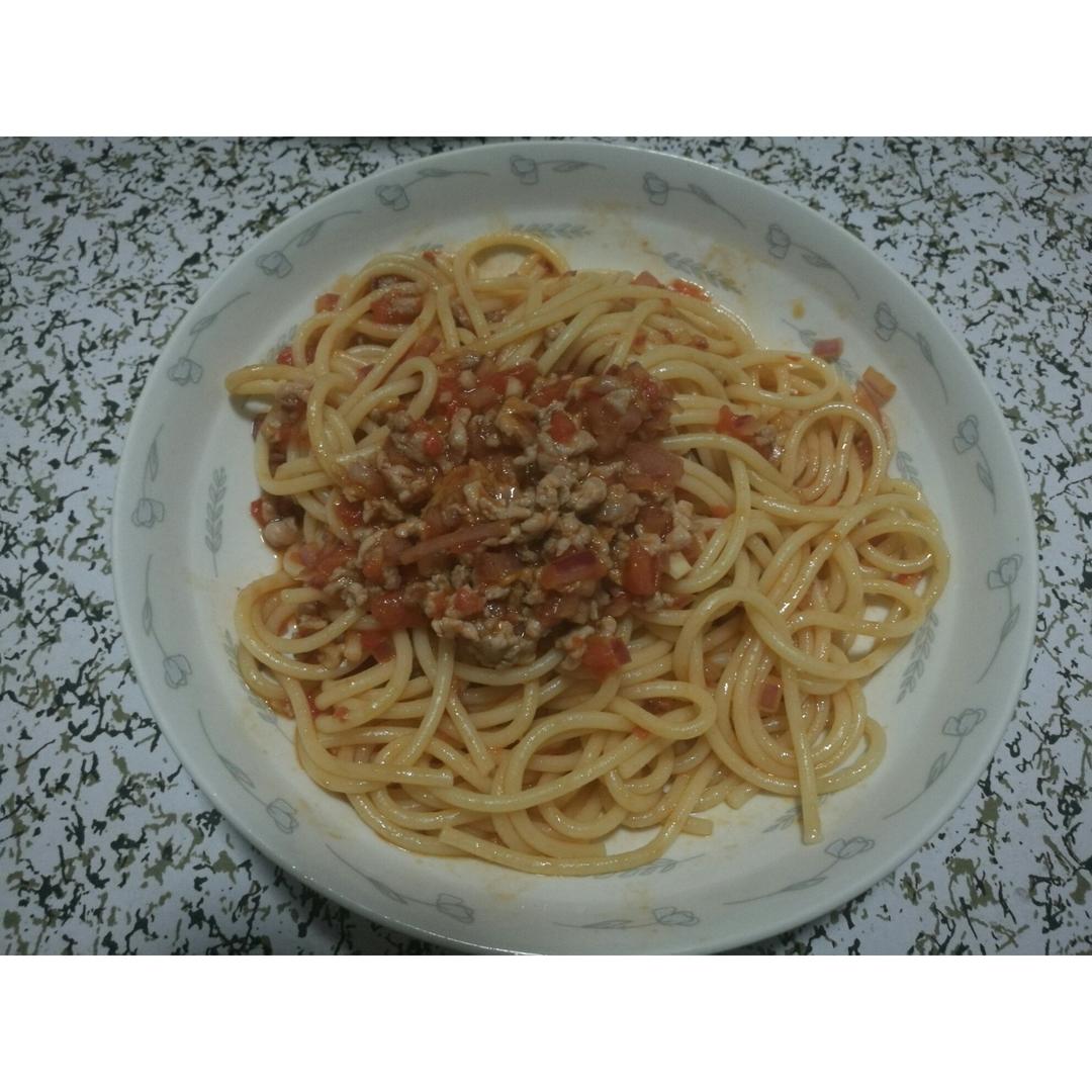 番茄肉酱意大利面