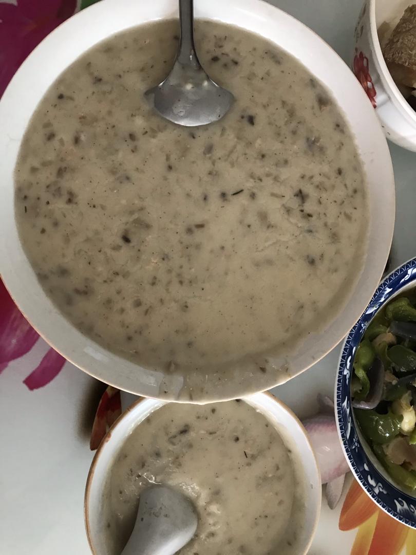 超惊艳奶油蘑菇汤(牛奶版本)