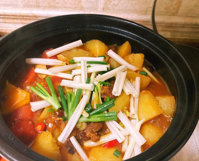 土豆炖牛腩的做法