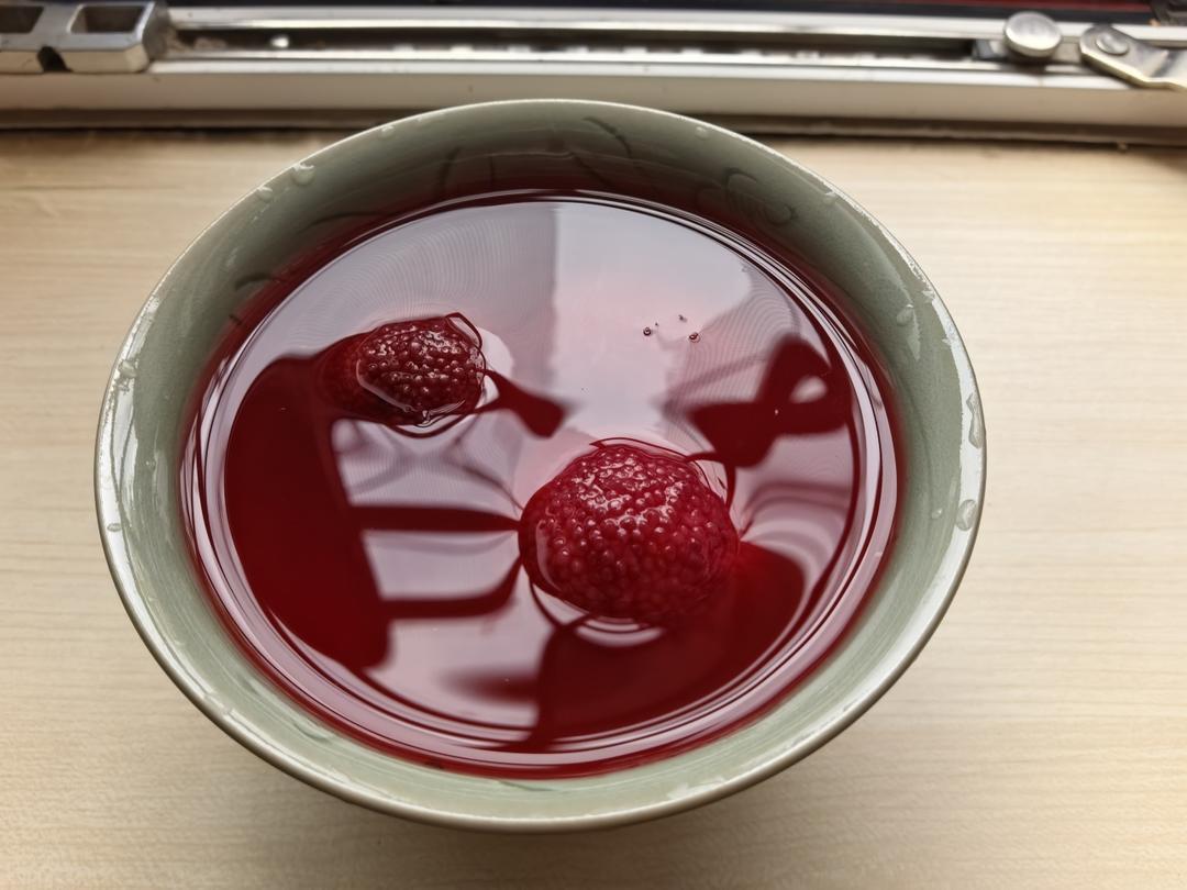 冰点杨梅，夏日解暑甜品，酸甜可口，🉑爆汁