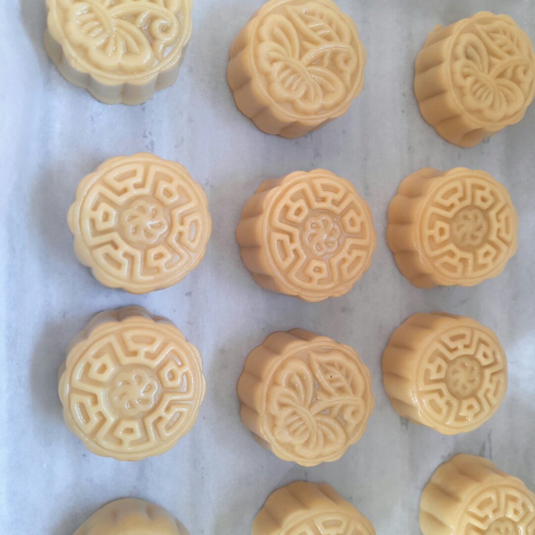 广式五仁月饼 Moon Cakes with Mixed Nuts