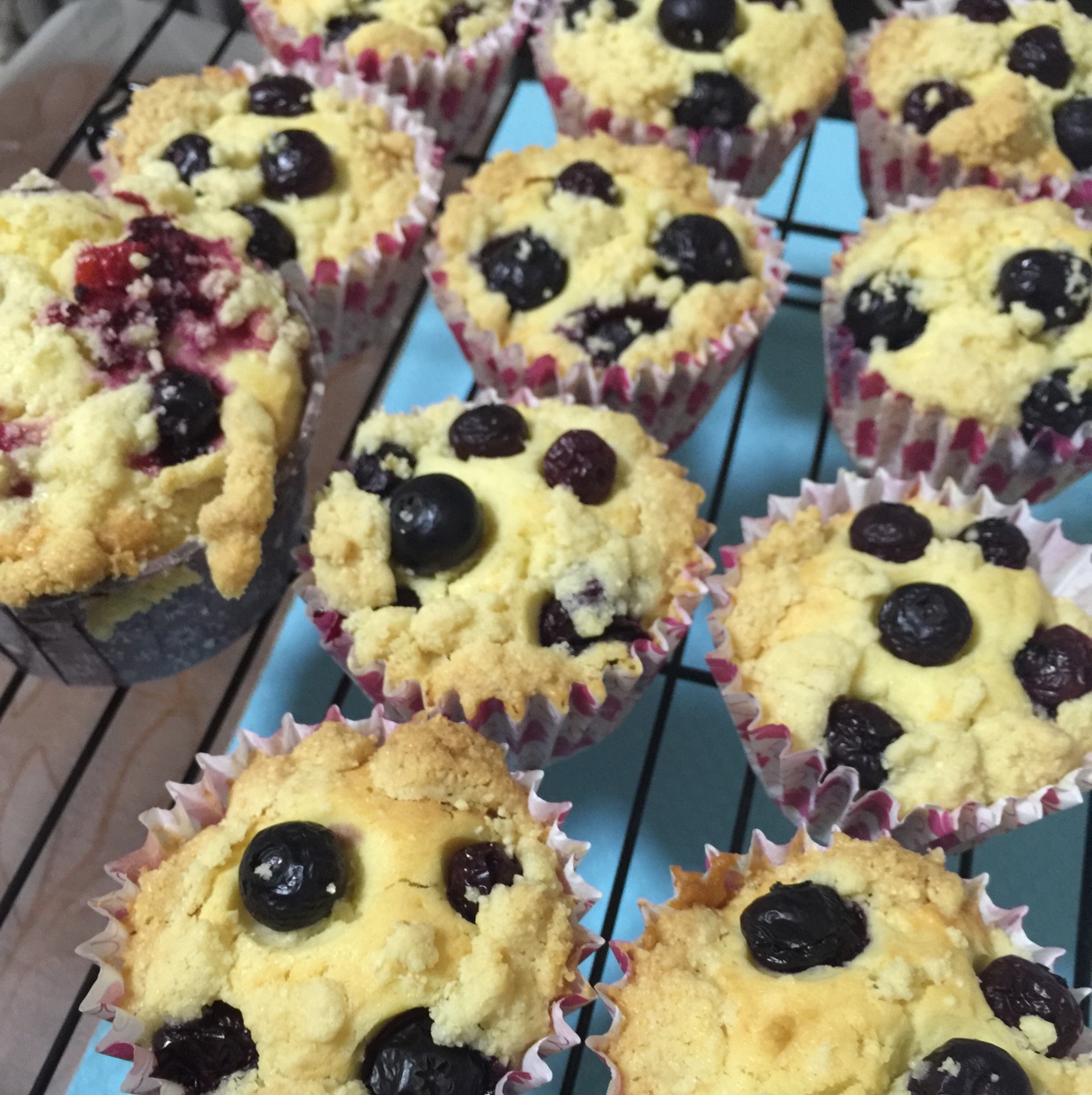 樱桃杏仁酥纸杯蛋糕 Cherry Cupcakes