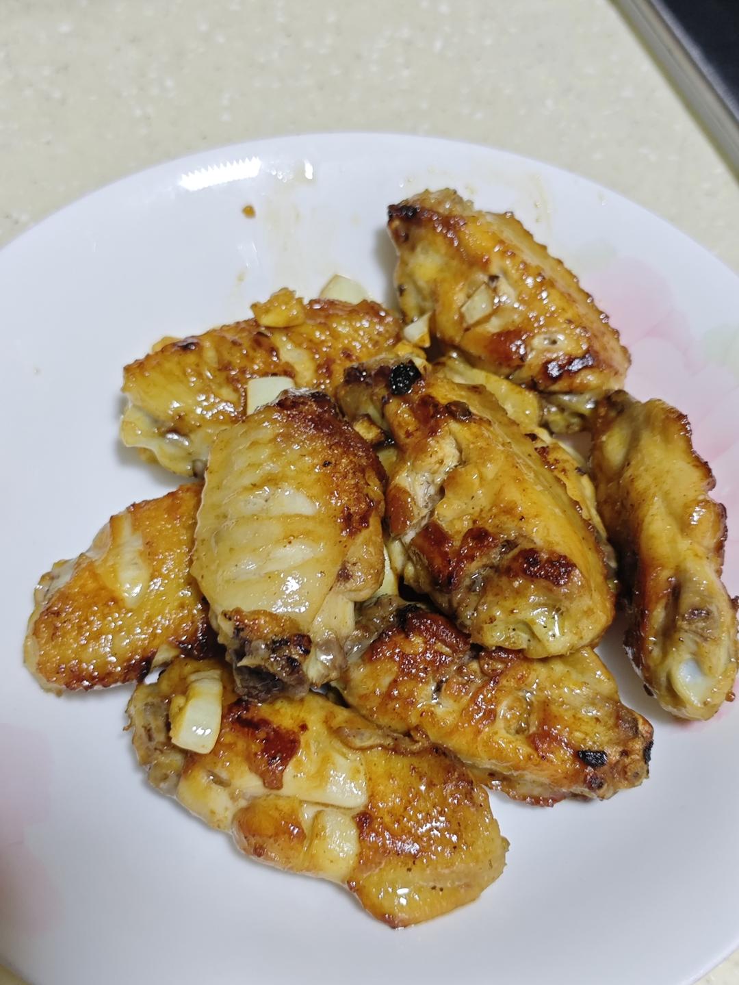 每次都光盘的脆皮蒜香鸡翅！