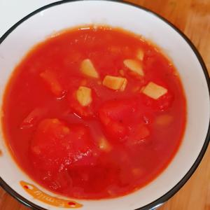 满满番茄味的玉米土豆排骨汤的做法 步骤4