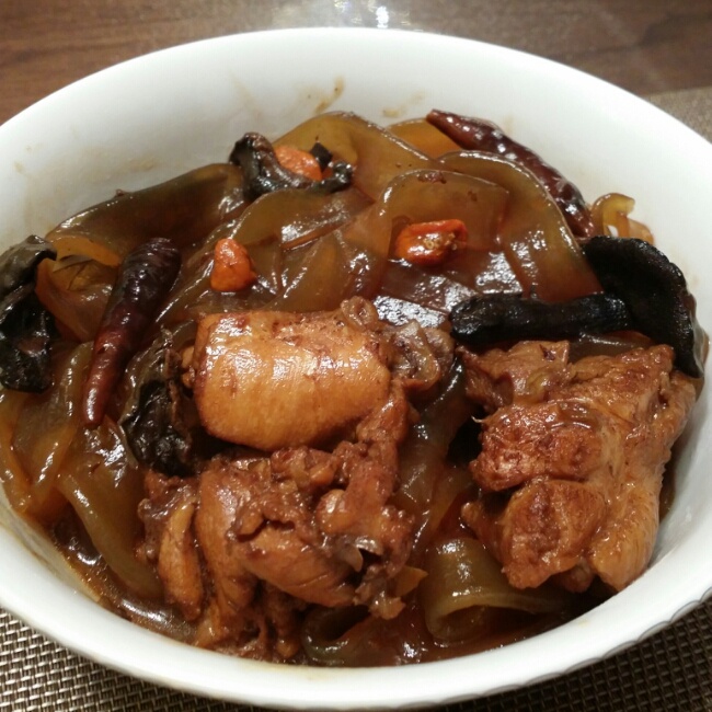 小鸡蘑菇炖粉条