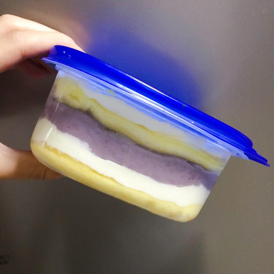 香芋奶油盒子蛋糕