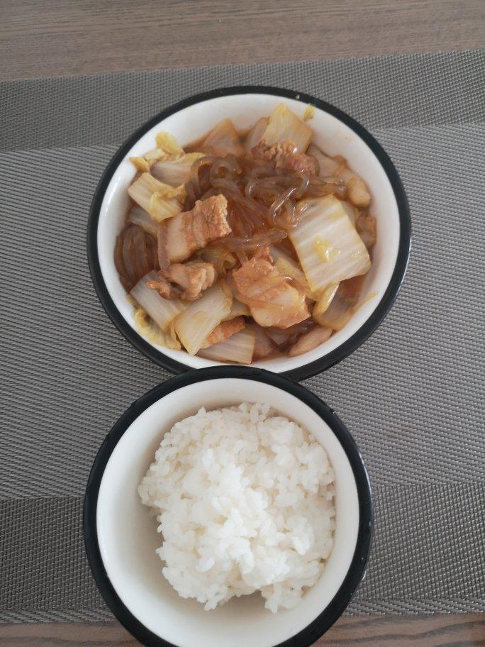 地道东北猪肉白菜炖粉条