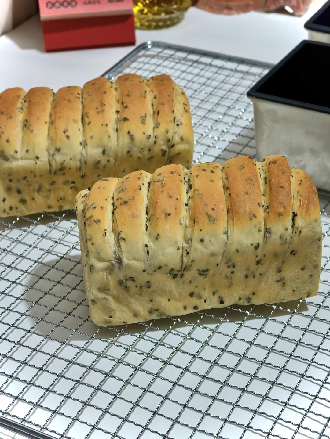 风味独特的花椒叶乳酪丁吐司｜口感咸香