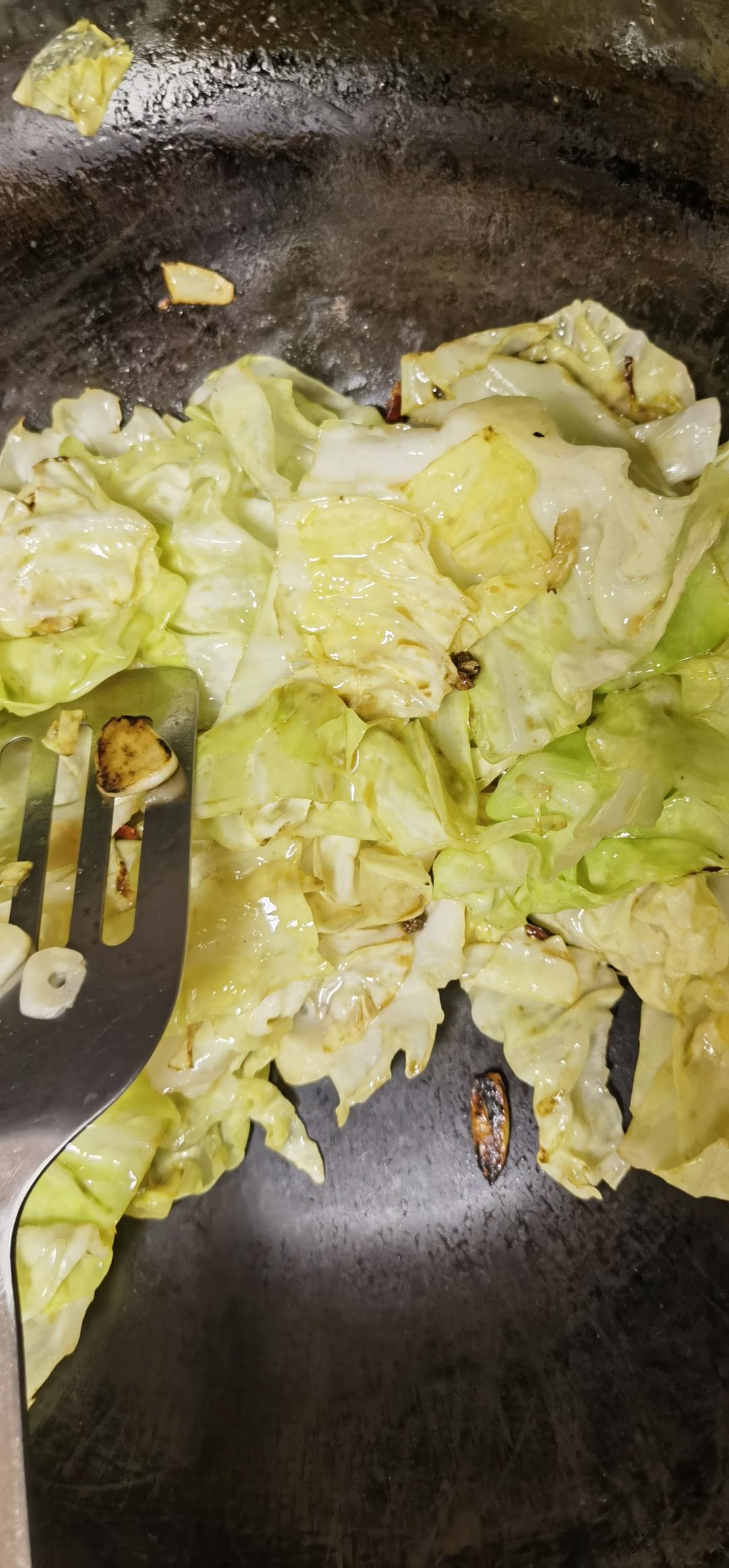 厨师长教你：“手撕包菜”的家常做法,简单又不失美味