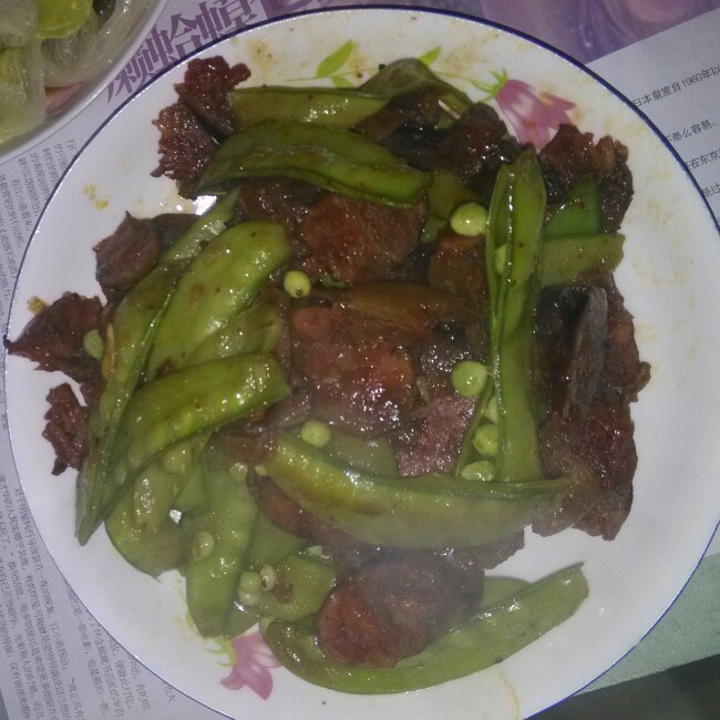 荷兰豆炒腊肠