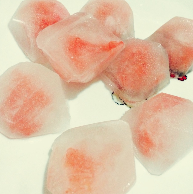 flavoured ice cubes （水果冰）