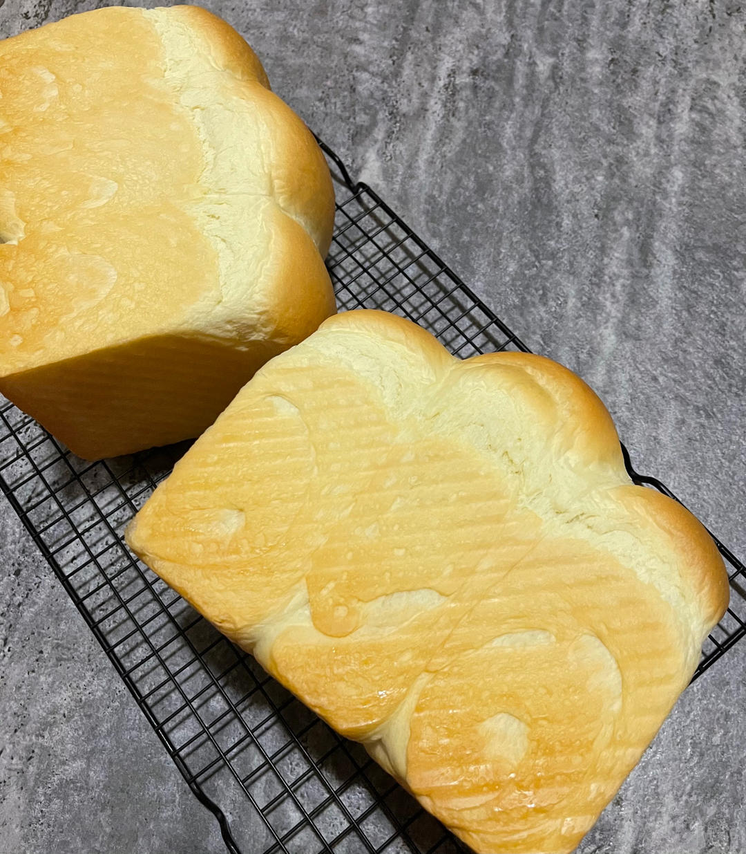 奶香纯粹的重料淡奶油吐司