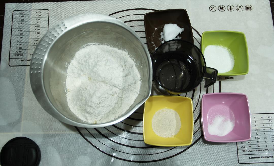 纯奶手撕吐司的做法 步骤1