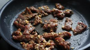 豆豉青椒牛肉的做法 步骤4