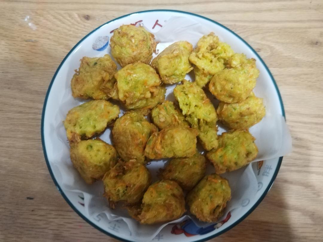 炸萝卜丸子