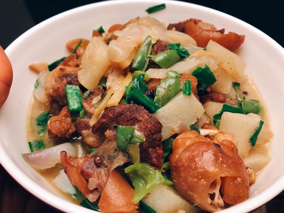 羊肉炖白萝卜