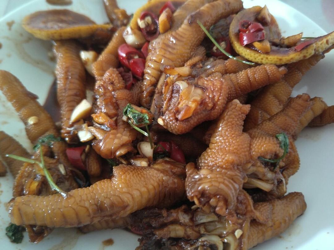 停不下来的秘制凉拌鸡爪