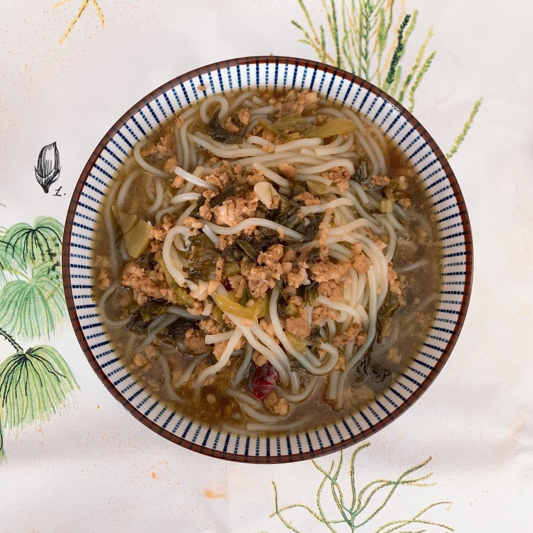 酸菜肉末米粉
