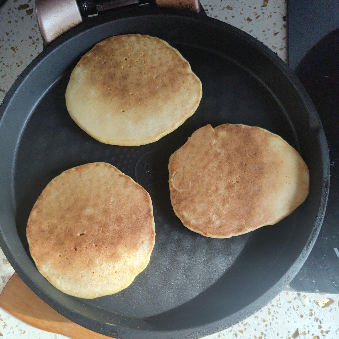二十年面点老师傅分享的「玉米面饼子」做法，玉米控抓紧收😄😄😄