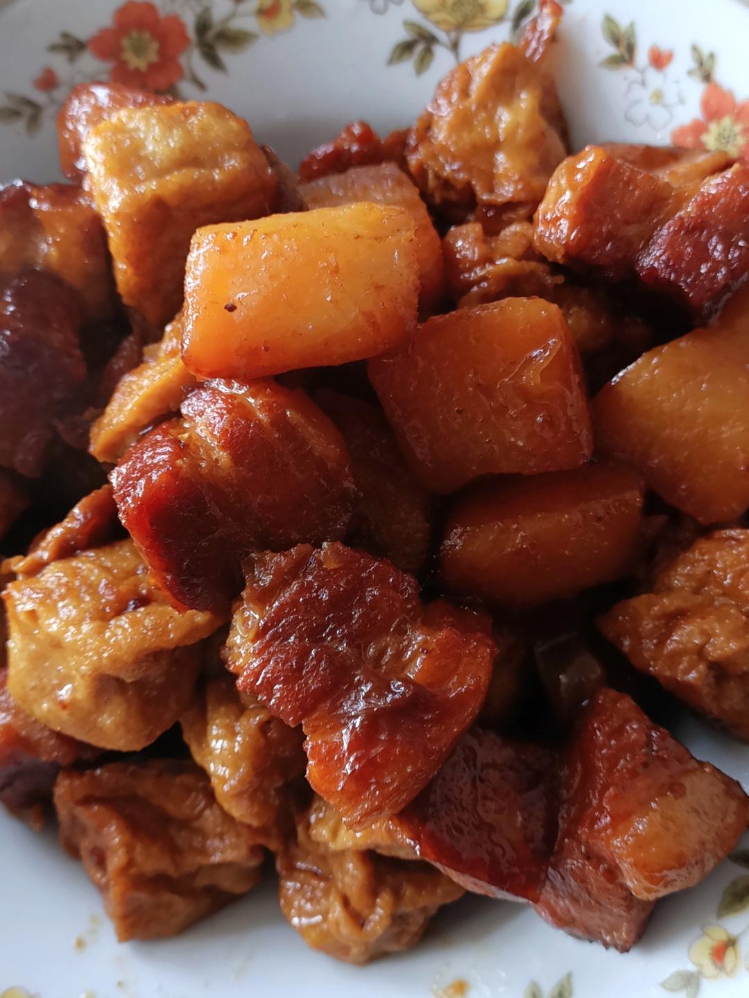 吃一块想两块不油不腻红烧肉