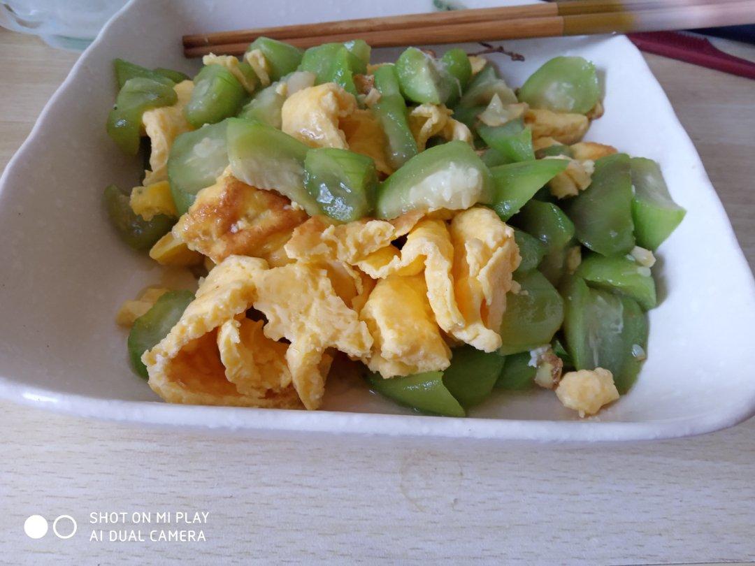 丝瓜炒鸡蛋